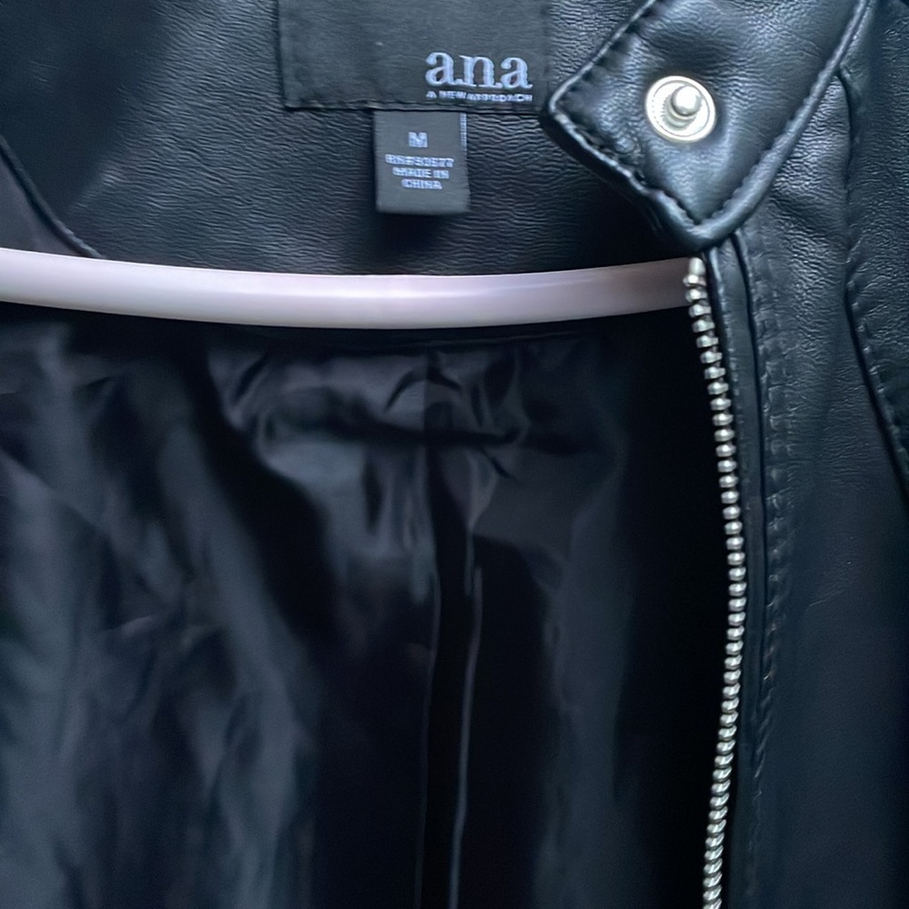 Nice Leather Jacket - image 2